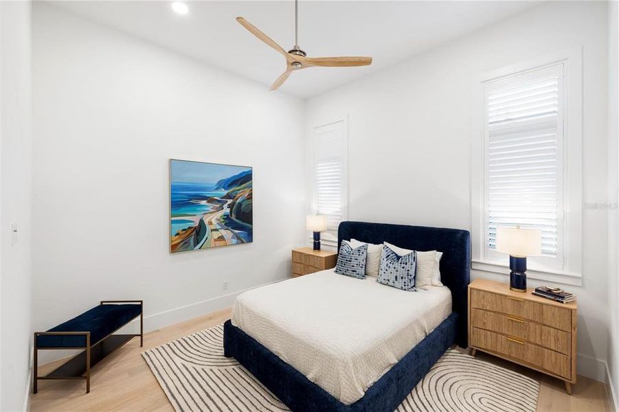 Furnished interior view inside a new home in , Sarasota (Image 58).