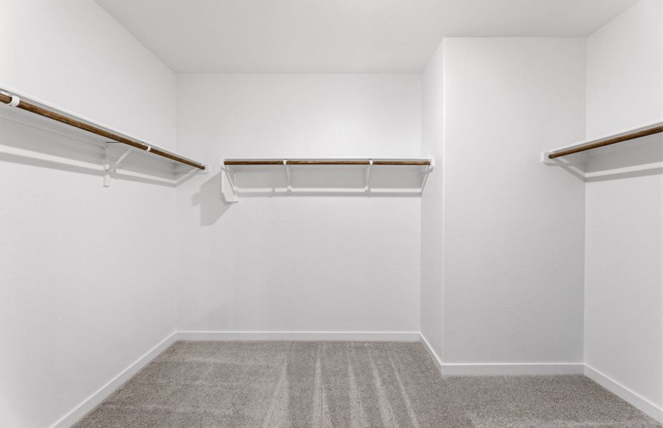 Spacious, unfurnished interior of a new home in Sonterra, Jarrell (Image 32).
