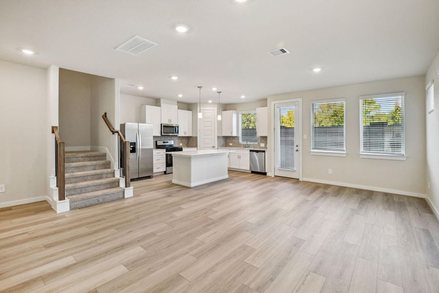 Photo is not of the actual home, but is an inspirational photo of builder’s model home and may depict options, furnishings, and/or decorator features that are not included Photo is not of the actual home, but is an inspirational photo of builder’s model home and may depict options, furnishings, and/or decorator features that are not included