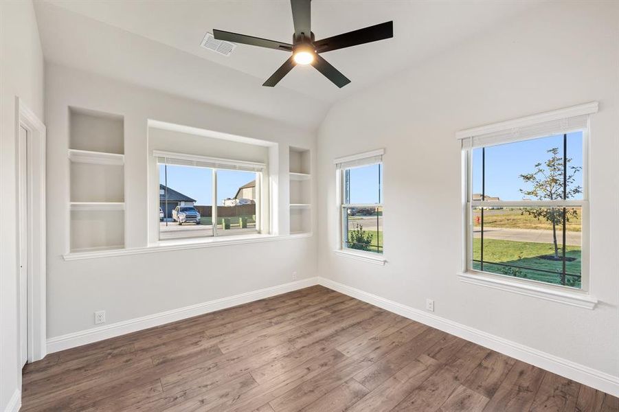 Spacious, unfurnished interior of a new home in Coyote Crossing, Godley (Image 34). Spacious, unfurnished interior of a new home in Coyote Crossing, Godley (Image 34).