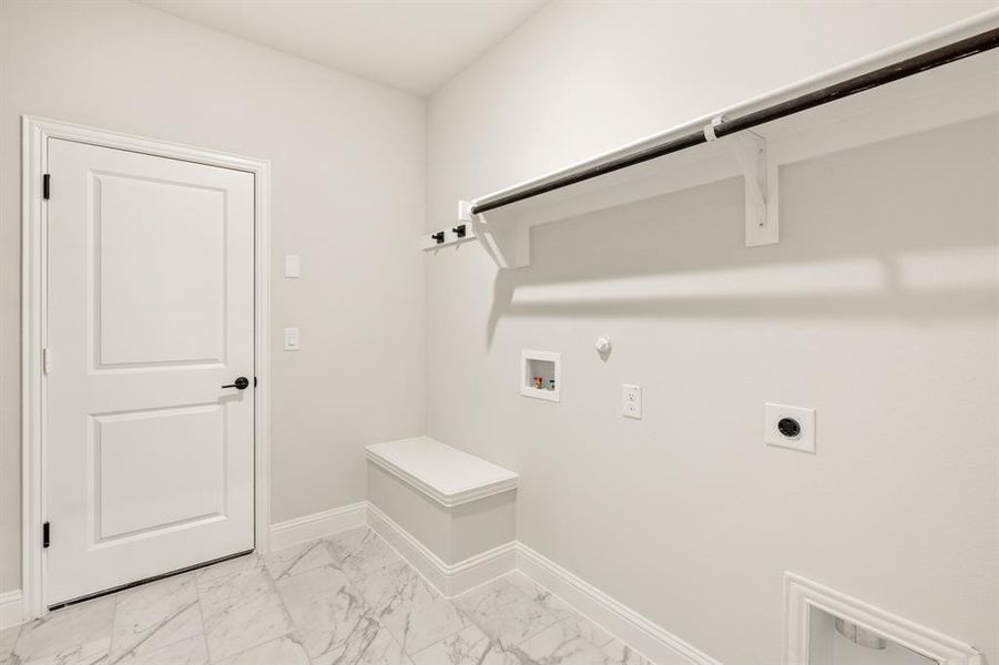 Image 38 of a home in Devonshire Classic 60-65. Image 38 of a home in Devonshire Classic 60-65.