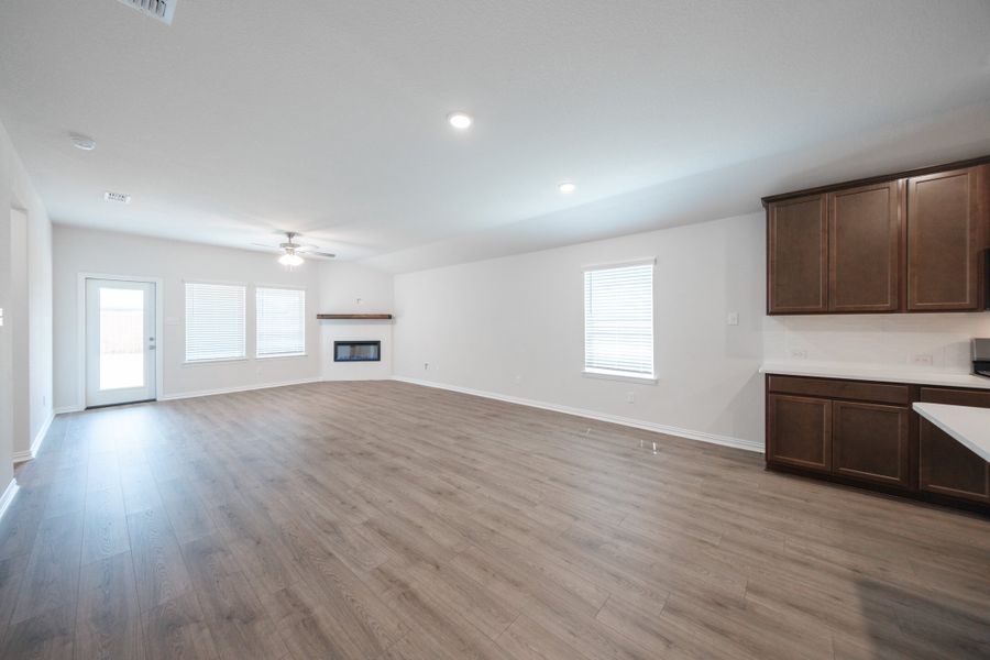 Spacious, unfurnished interior of a new home in Verandah, Royse City (Image 23). Spacious, unfurnished interior of a new home in Verandah, Royse City (Image 23).