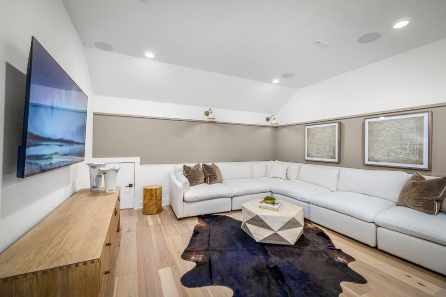 Representative furnished interior of a home built from the Gillett by Pulte Homes in Kuempel Farms, Pflugerville (Image 53).