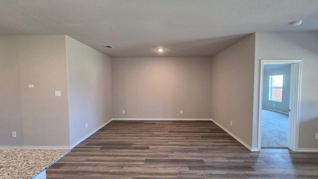 Spacious, unfurnished interior of a new home in Lonestar at Liberty Trails, Fort Worth (Image 9).