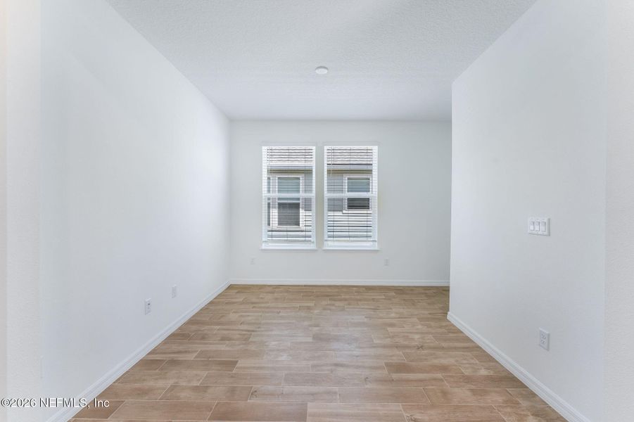 Spacious, unfurnished interior of a new home in , Yulee (Image 22).