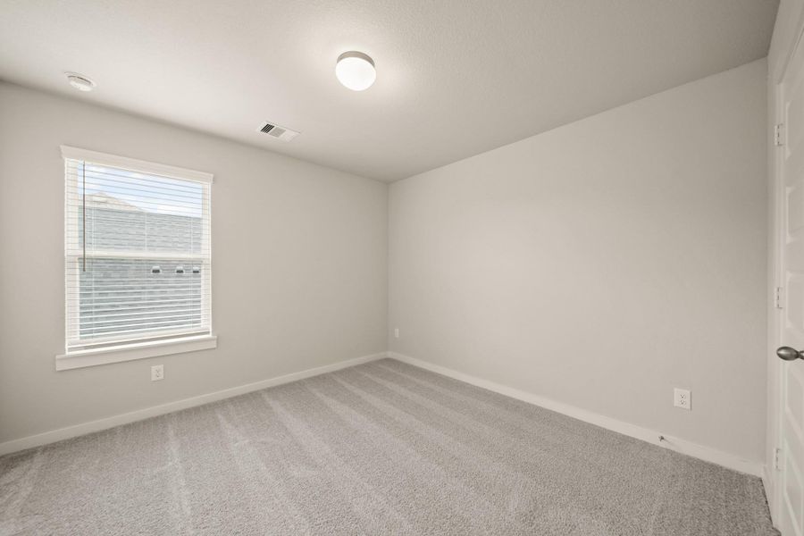 Spacious, unfurnished interior of a new home in Barton Creek Ranch, Conroe (Image 25). Spacious, unfurnished interior of a new home in Barton Creek Ranch, Conroe (Image 25).