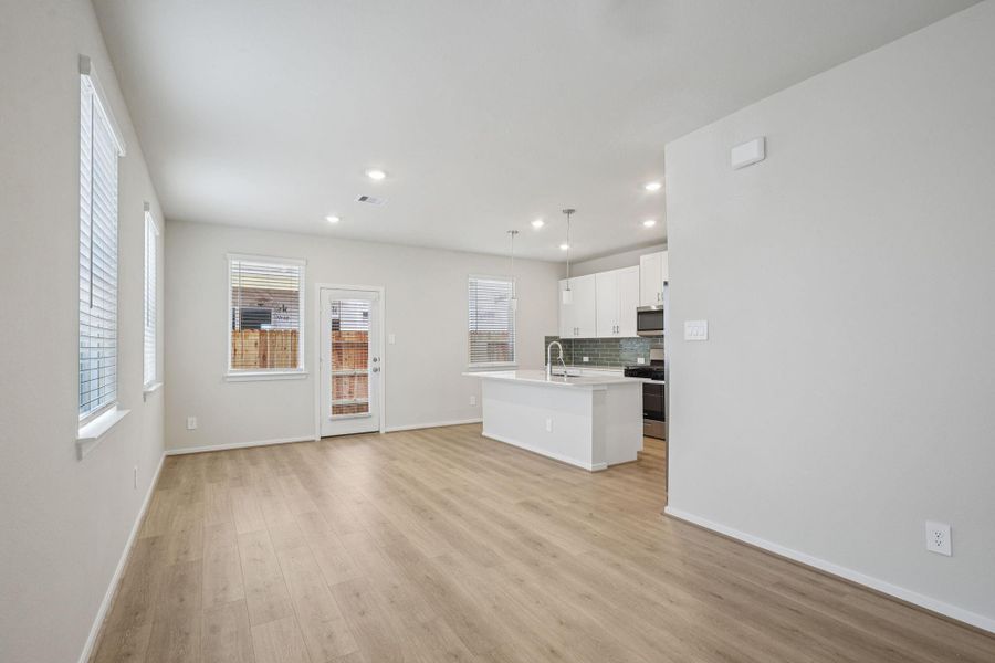 Spacious, unfurnished interior of a new home in Pinewood Trails - City Series, Atascocita (Image 21).