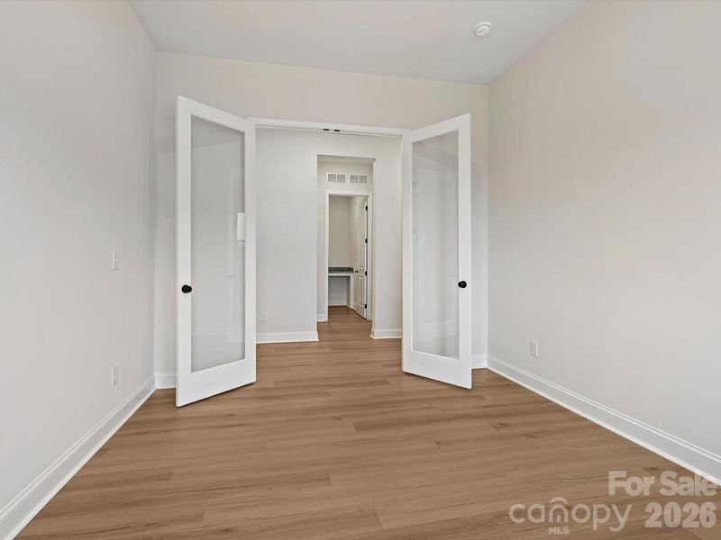 Spacious, unfurnished interior of a new home in Hardy Pond, Rock Hill (Image 17).