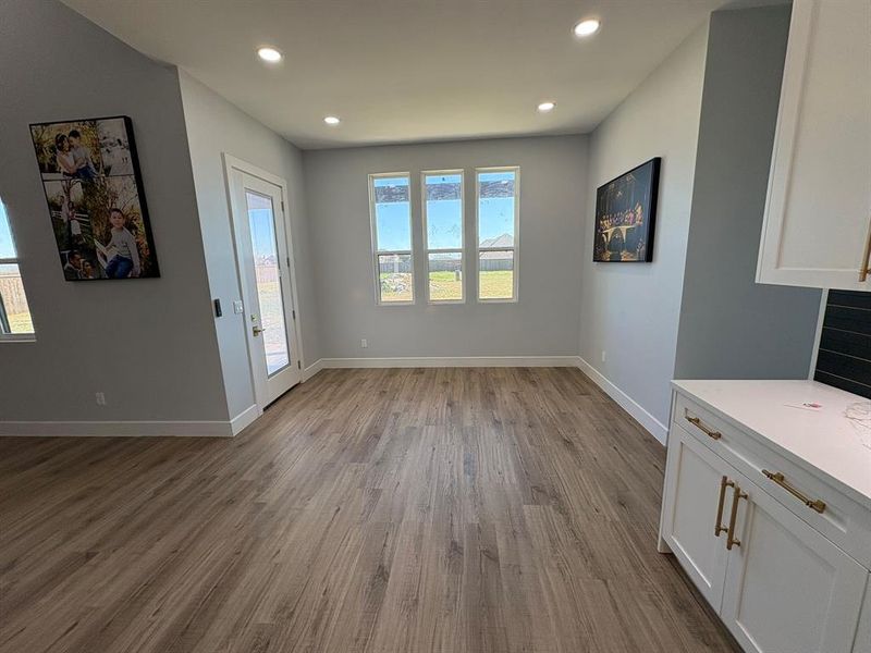 Spacious, unfurnished interior of a new home in , Waxahachie (Image 20).