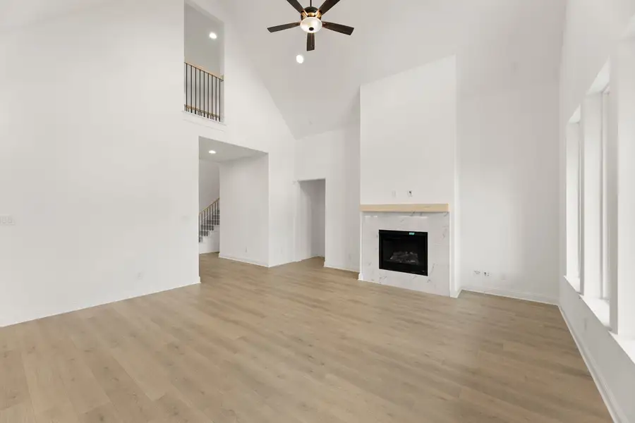 Spacious, unfurnished interior of a new home in Nelson Lake Estates, Rockwall (Image 17).