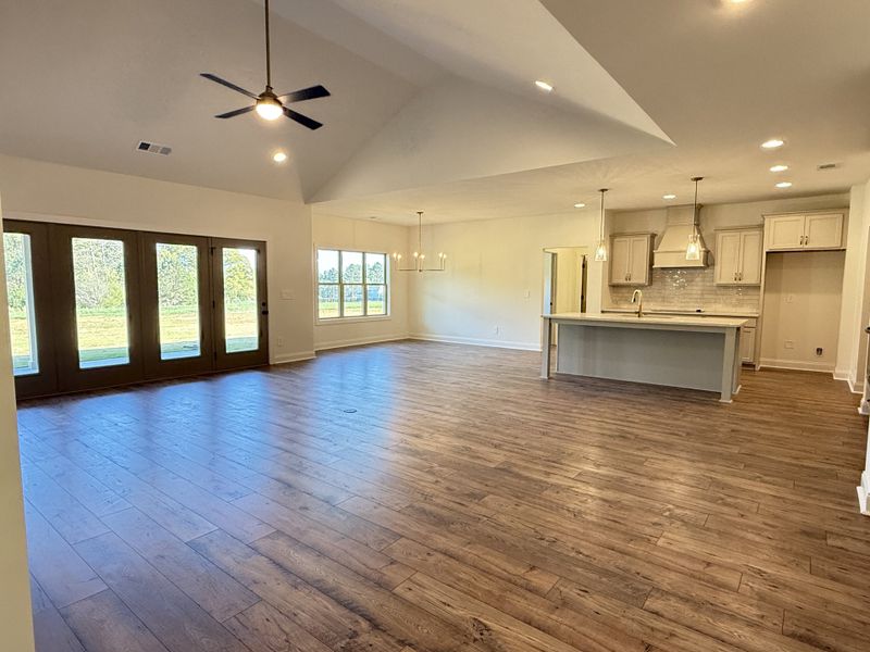 Spacious, unfurnished interior of a new home in The Reserve at Reidsboro, Williamson (Image 33).