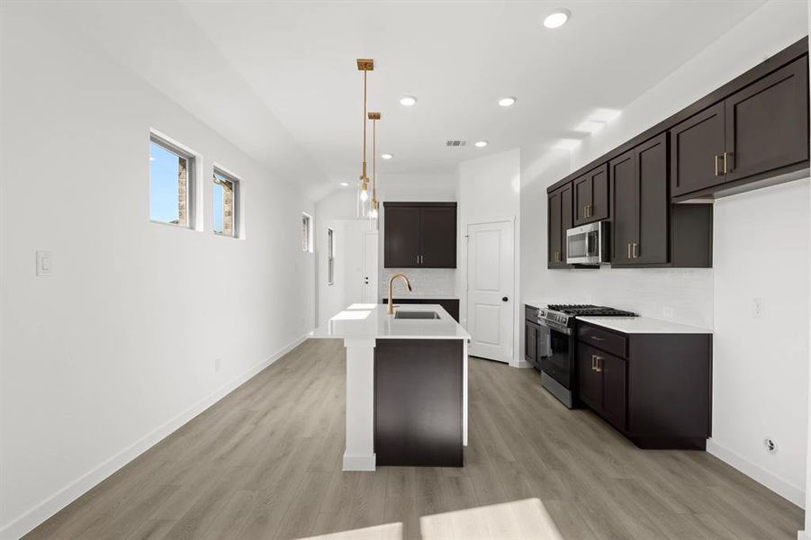 Kitchen featuring the Oxford Collection Kitchen featuring the Oxford Collection