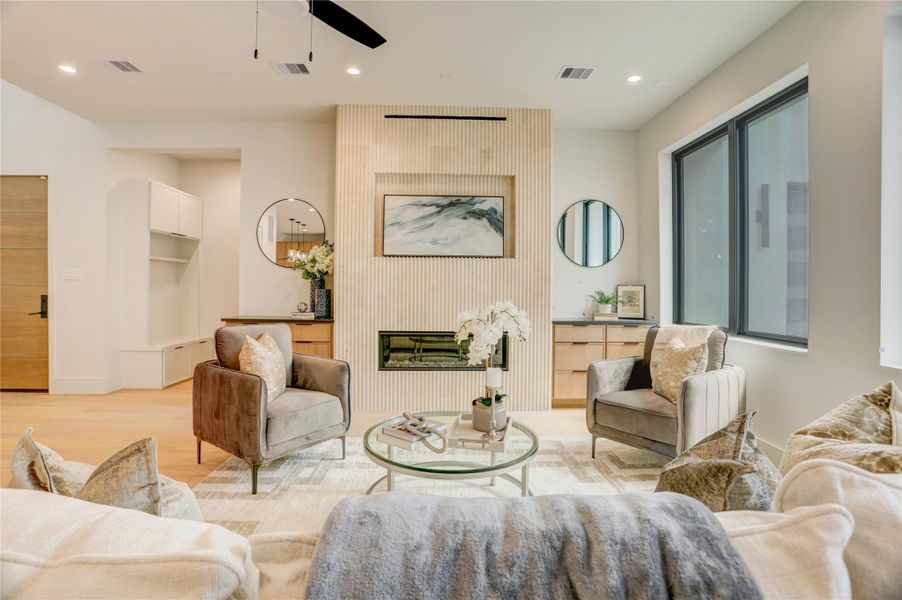 5409 Chevy Chase B is now complete and ready for move in!
