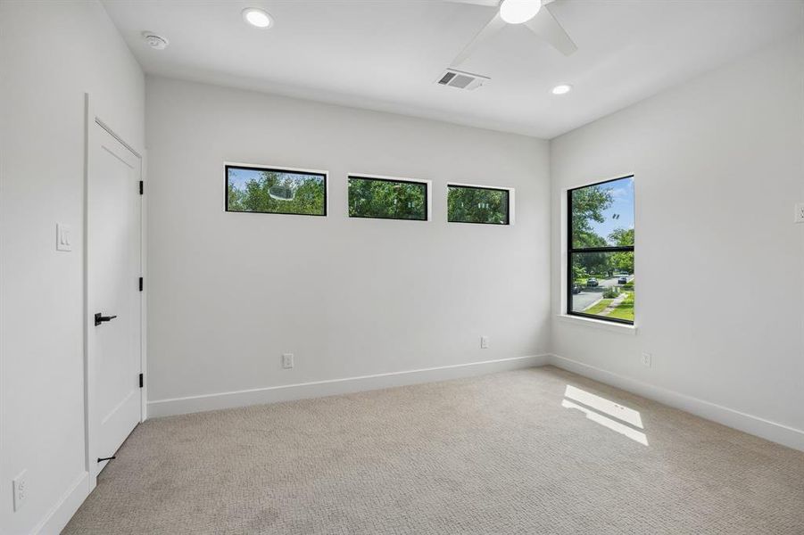 Spacious, unfurnished interior of a new home in , Dallas (Image 23).