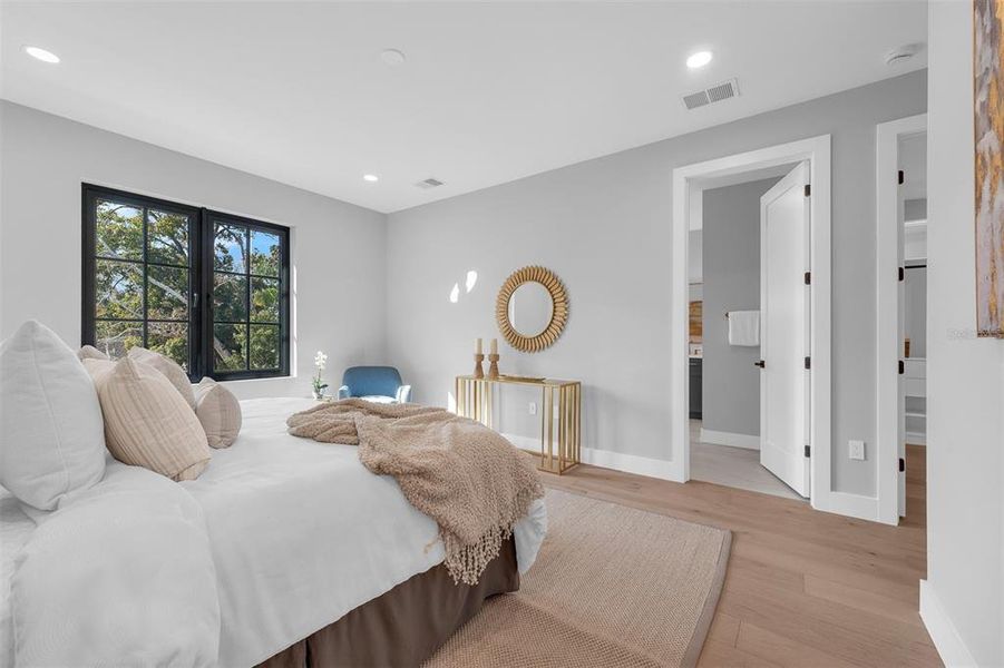 Furnished interior view inside a new home in College Park, Orlando (Image 35).