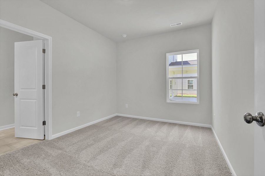 Spacious, unfurnished interior of a new home in River Tide Farms, Bolivia (Image 17). Spacious, unfurnished interior of a new home in River Tide Farms, Bolivia (Image 17).