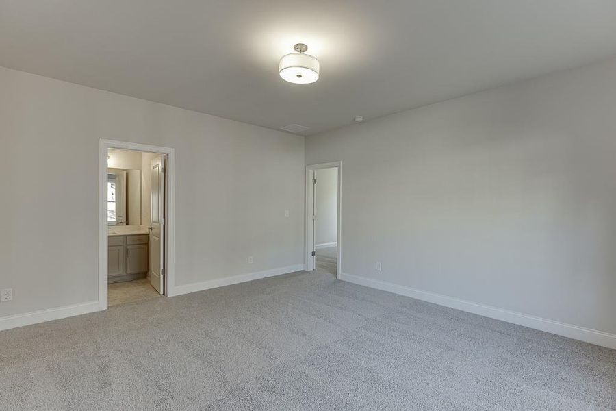 Spacious, unfurnished interior of a new home in , Buford (Image 30).
