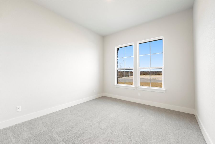 Spacious, unfurnished interior of a new home in Eagle Ridge Estates, Weatherford (Image 19).