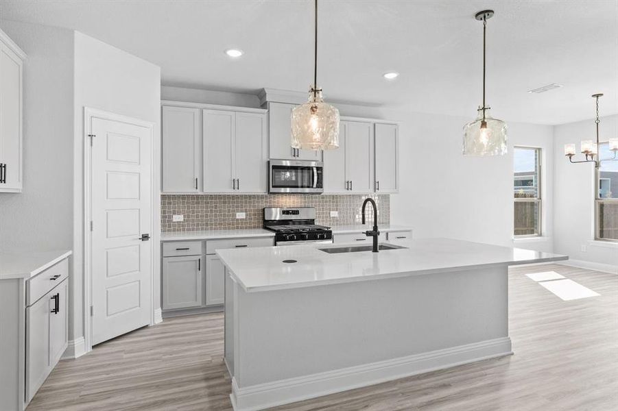 DAL_Meadow Vista_Kendall_1701 Willowhurst Lane (7) DAL_Meadow Vista_Kendall_1701 Willowhurst Lane (7)