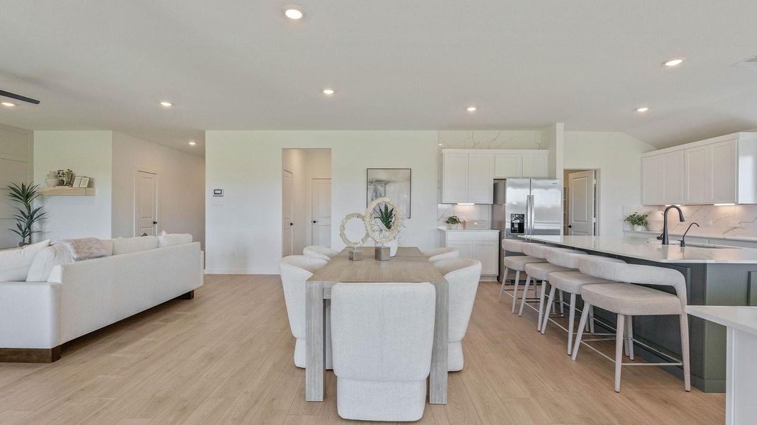 Furnished interior view inside a new home in Riverside Estates, Mont Belvieu (Image 7).