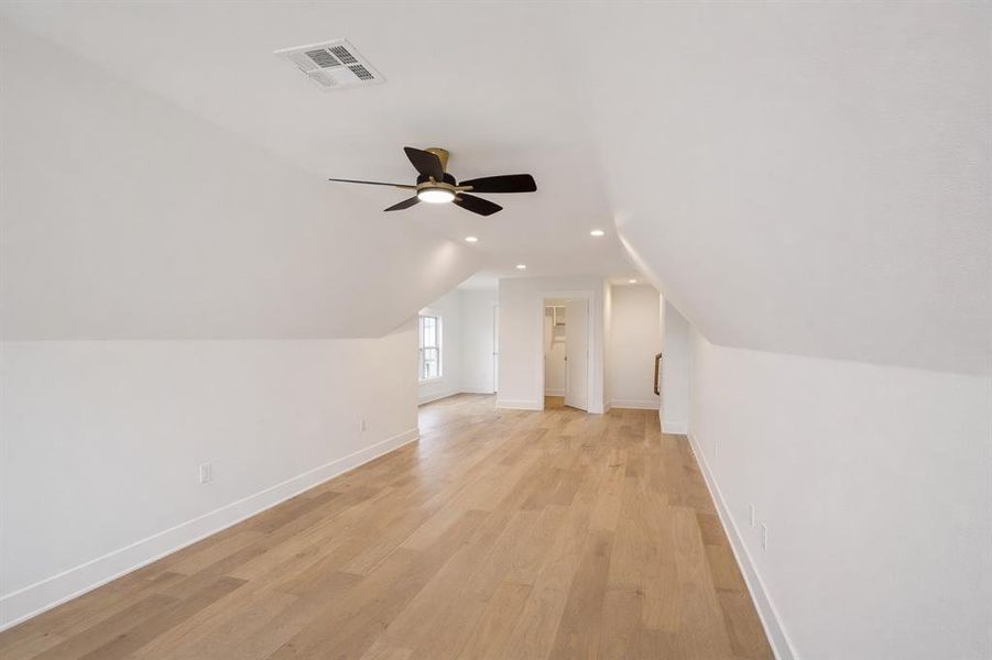 Spacious, unfurnished interior of a new home in , Pottsboro (Image 23).