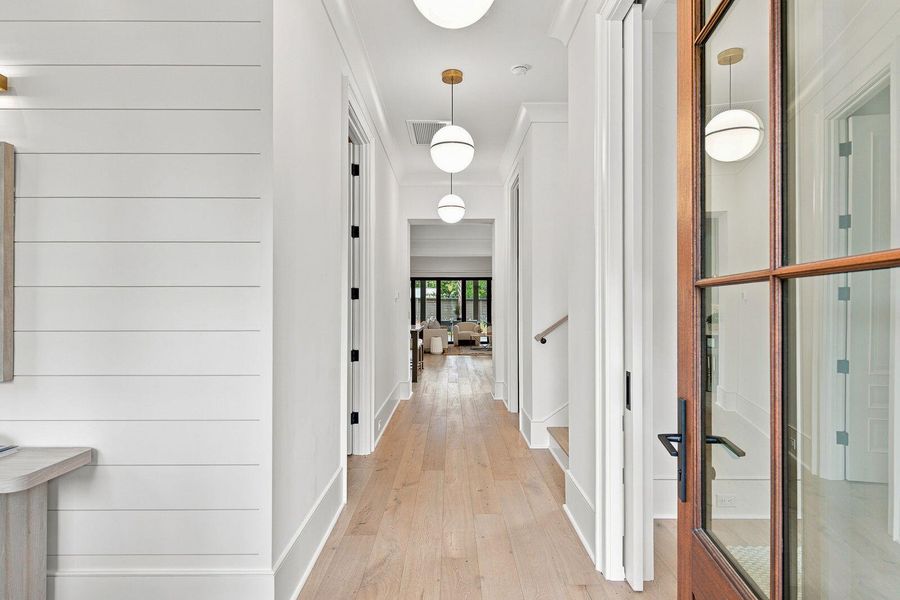 Image 85 of a home in .