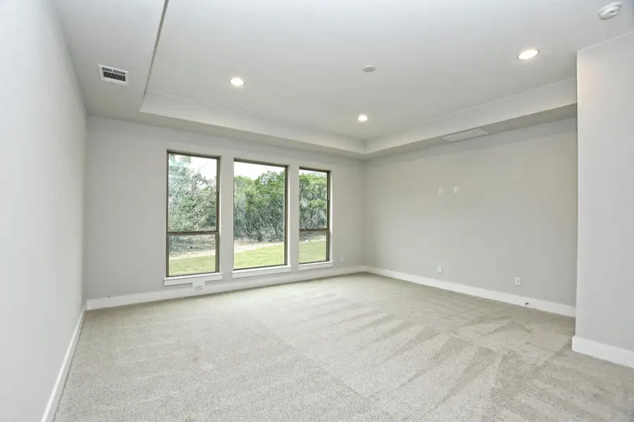 Representative unfurnished interior of a home built from the Llano II by Giddens Homes in Whispering Wind, Bertram (Image 96). Representative unfurnished interior of a home built from the Llano II by Giddens Homes in Whispering Wind, Bertram (Image 96).