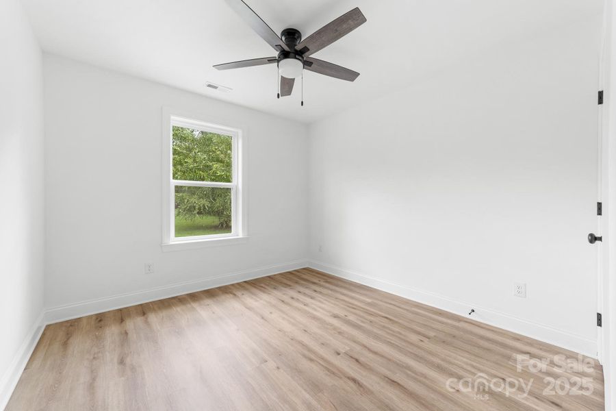 Spacious, unfurnished interior of a new home in , Shelby (Image 15).