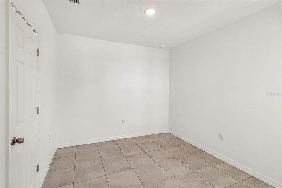 Spacious, unfurnished interior of a new home in Beresford Woods, Deland (Image 14). Spacious, unfurnished interior of a new home in Beresford Woods, Deland (Image 14).
