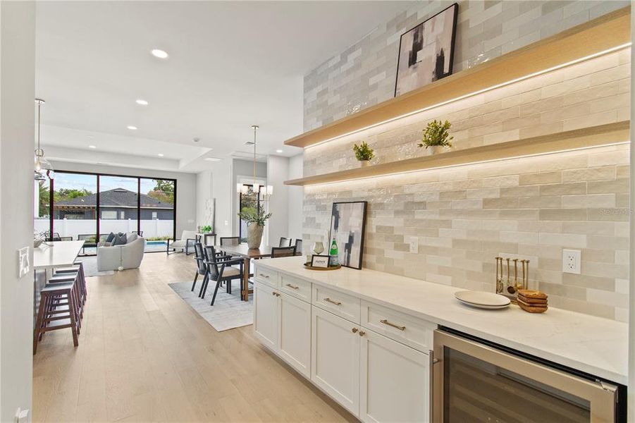 Furnished interior view inside a new home in , Orlando (Image 8).