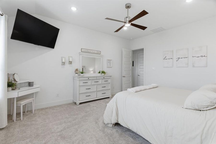 Furnished interior view inside a new home in Gatlin Ranch, Springtown (Image 35).