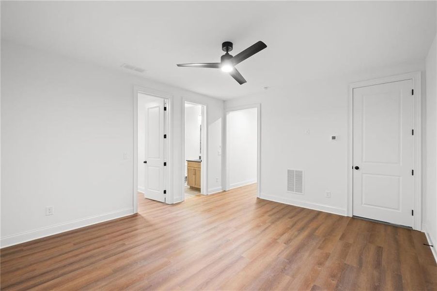 Spacious, unfurnished interior of a new home in , Suwanee (Image 32).