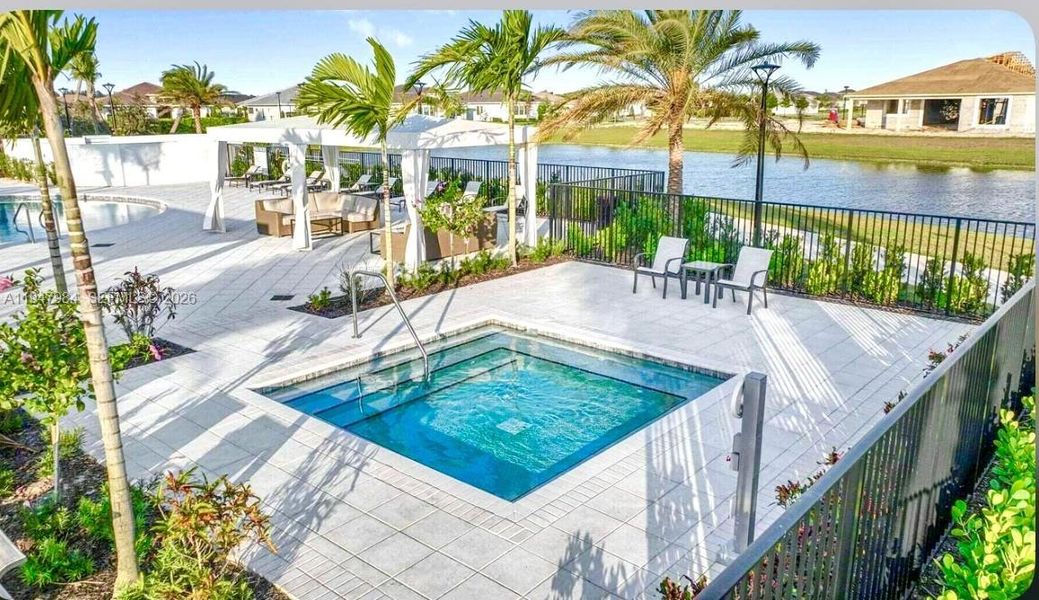 Cresswind Rersistance pool