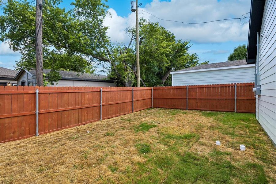 Exterior details and patio area of a home in , Fort Worth (Image 22).