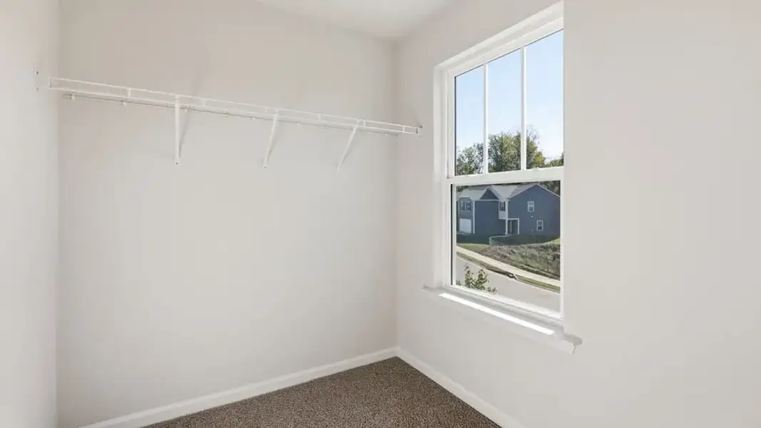 Spacious, unfurnished interior of a new home in Cedar Gap, Fountain Inn (Image 27).