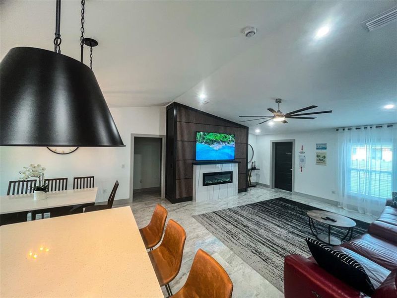Image 36 of a home in .