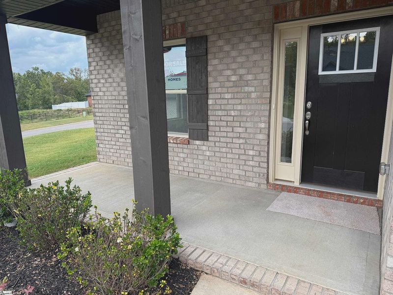 Exterior details and patio area of a home in Bracken Woods, Piedmont (Image 2).