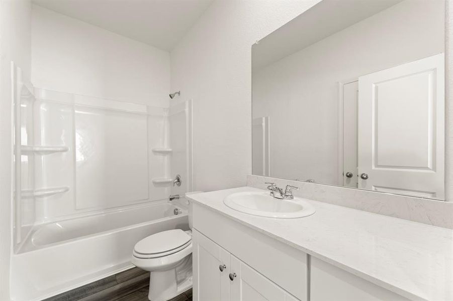 11. 501 Merced - 2ND Bath