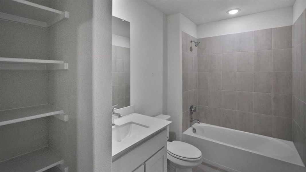Furnished interior view inside a new home in , Dallas (Image 10).