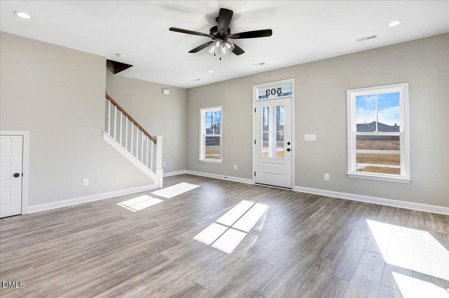 24-503 E 1st St-24 24-503 E 1st St-24