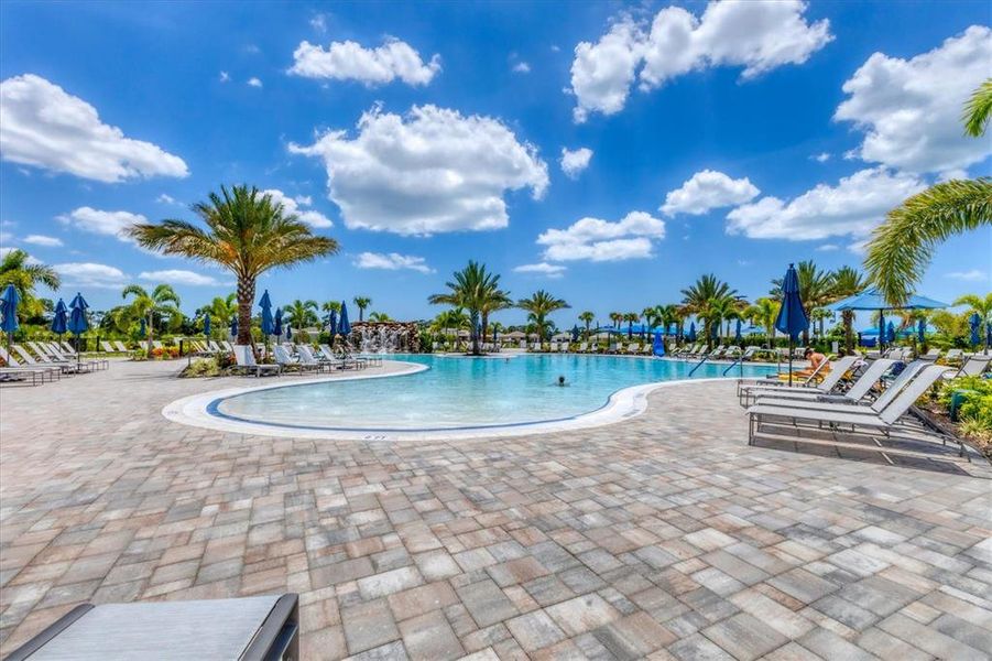 Community amenities in , Nokomis (Image 47). Community amenities in , Nokomis (Image 47).