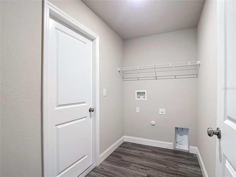 Spacious, unfurnished interior of a new home in , Punta Gorda (Image 33).