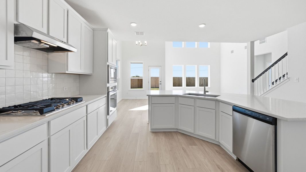 Furnished interior view inside a new home in Spring Creek, Taylor (Image 12).