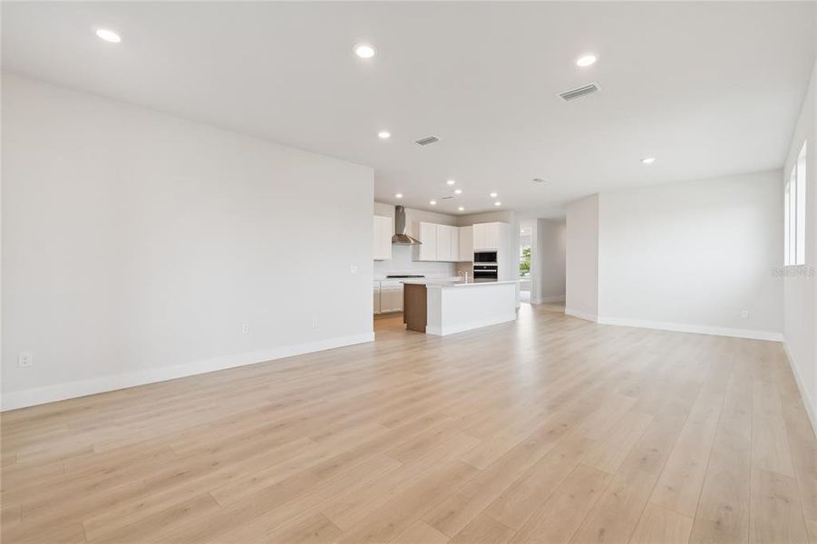 Spacious, unfurnished interior of a new home in Vistera of Venice – Cottage Series, Nokomis (Image 23).