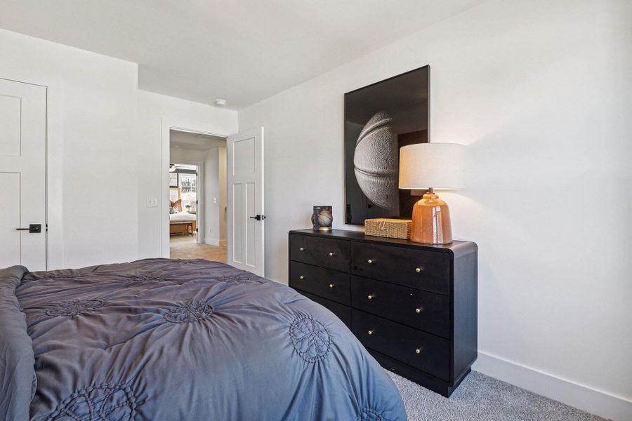 23-web-or-mls-Smooth Whiskey Cir-S2502-0 23-web-or-mls-Smooth Whiskey Cir-S2502-0