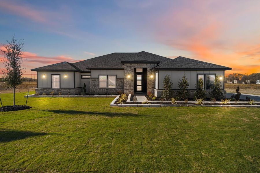 Lubbock - Elevation C with Side Entry Garage Lubbock - Elevation C with Side Entry Garage