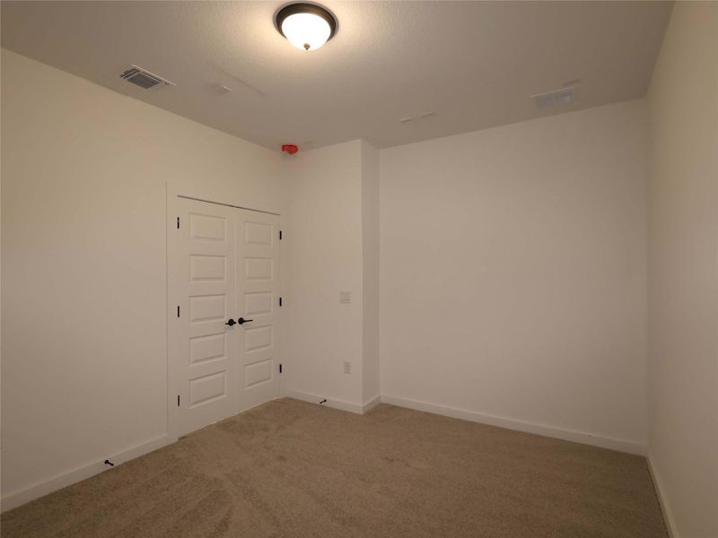 Spacious, unfurnished interior of a new home in Barksdale, Leander (Image 14).
