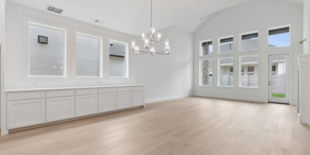 Representative unfurnished interior of a home built from the Justin by Southgate Homes in Painted Tree 50' Series, McKinney (Image 17). Representative unfurnished interior of a home built from the Justin by Southgate Homes in Painted Tree 50' Series, McKinney (Image 17).