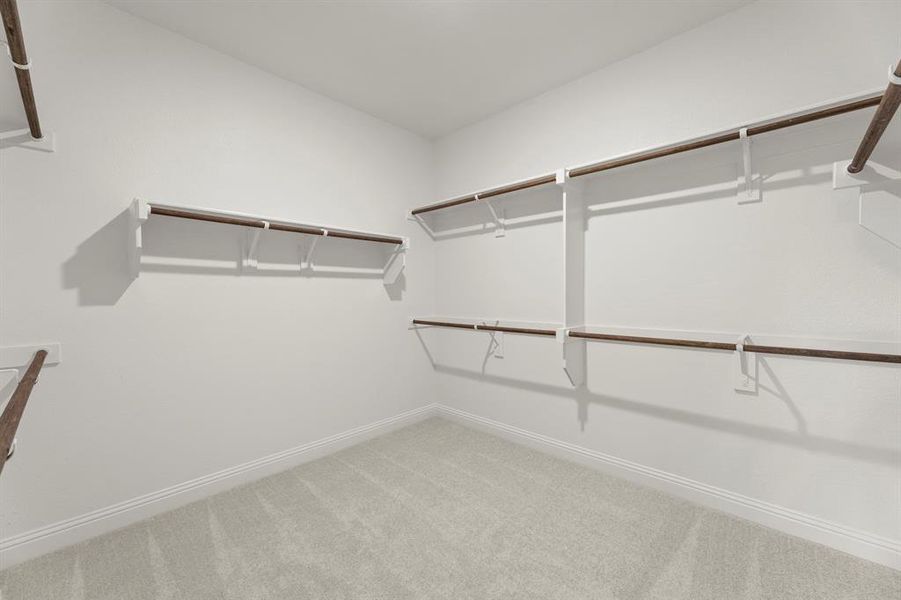 17. 1443 Canadian - Closet