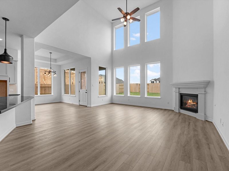 Spacious, unfurnished interior of a new home in Wildrye, Waller (Image 19).